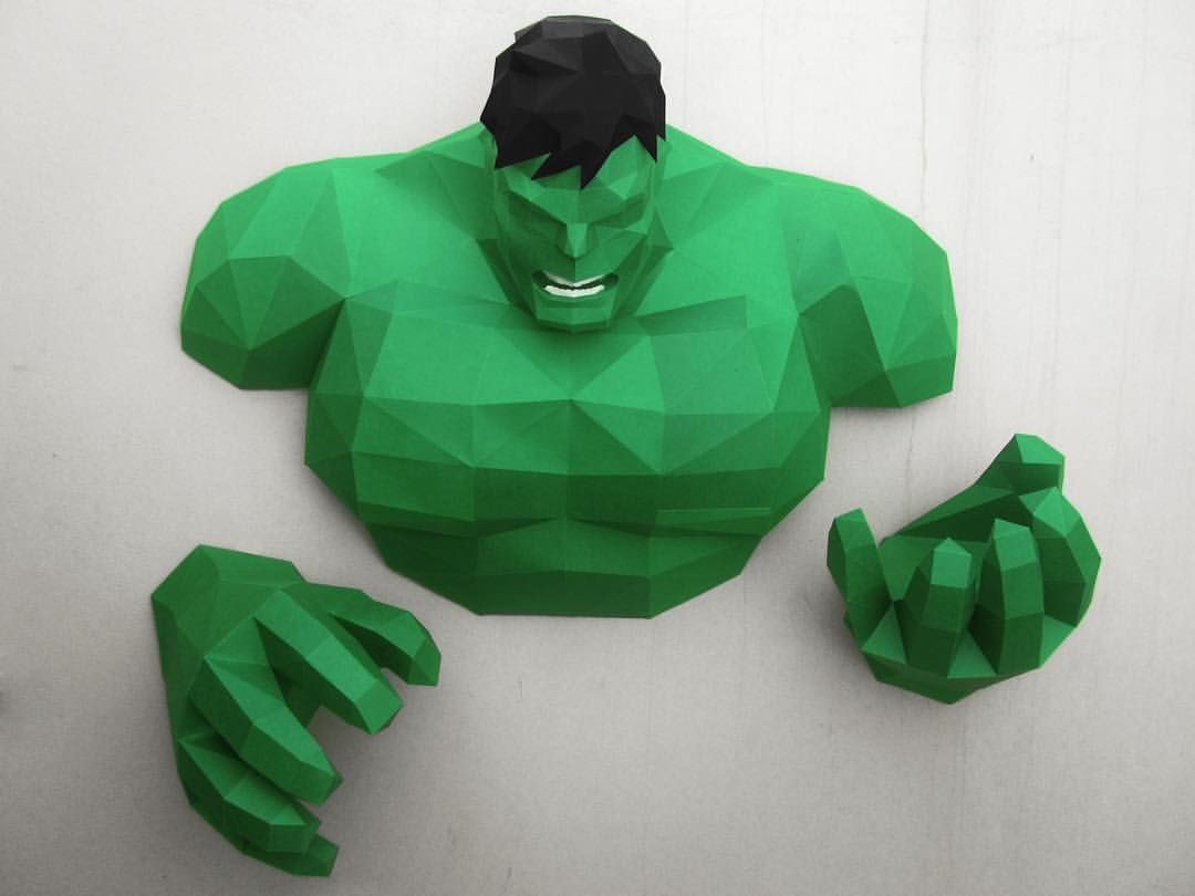 Blender Papercraft Hulk On the Wall Design by Iluiztrar Hulkhogan