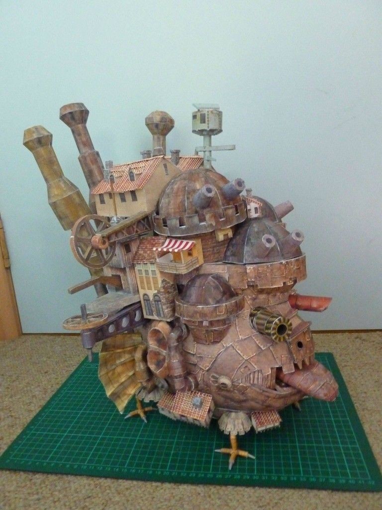 Howls Moving Castle Papercraft Howl S Moving Castle Paper Everything Geek Pinterest