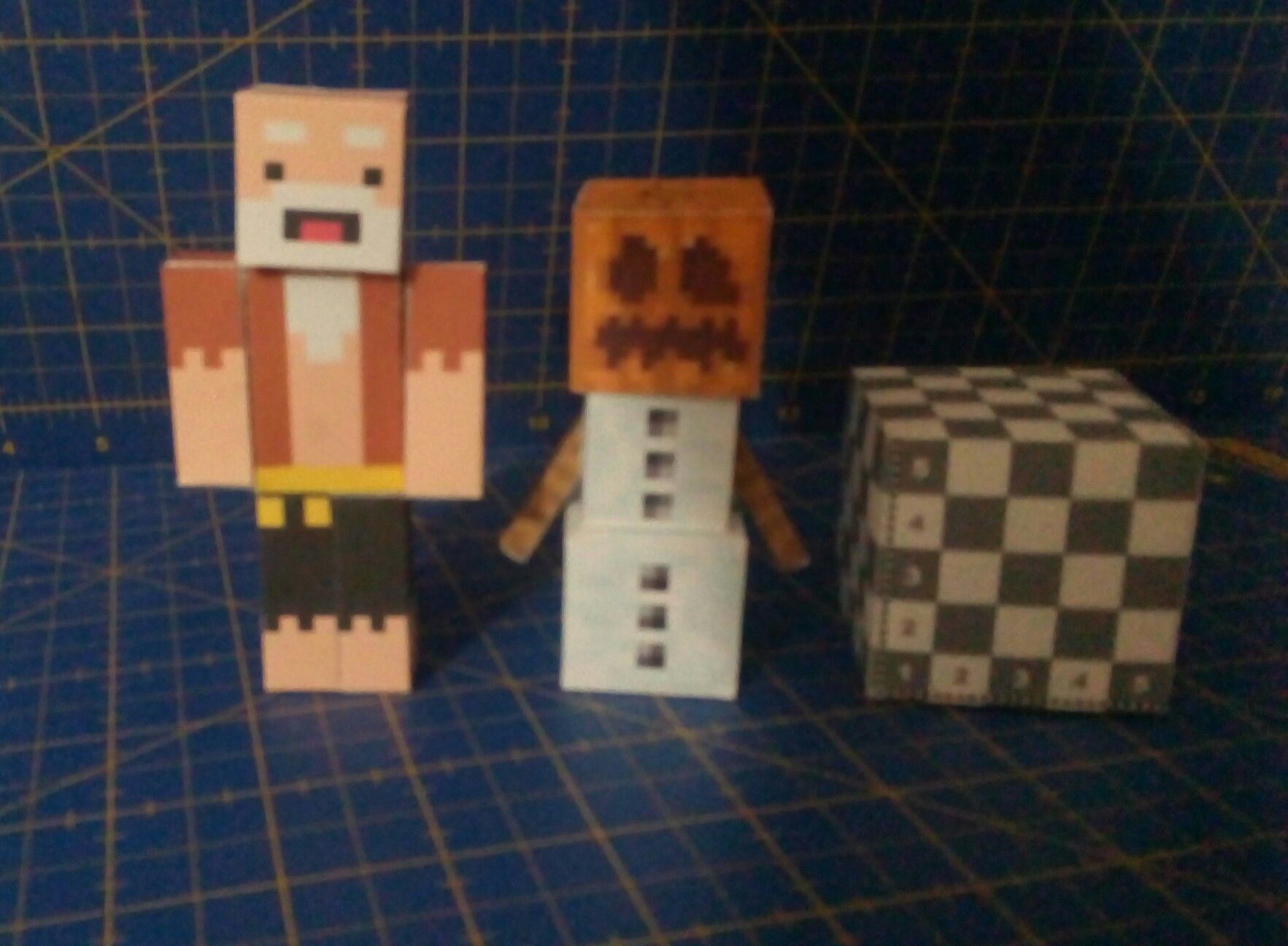 Minecraft Papercraft Deluxe Pacheco Cara Floja Y yeti Papercraft