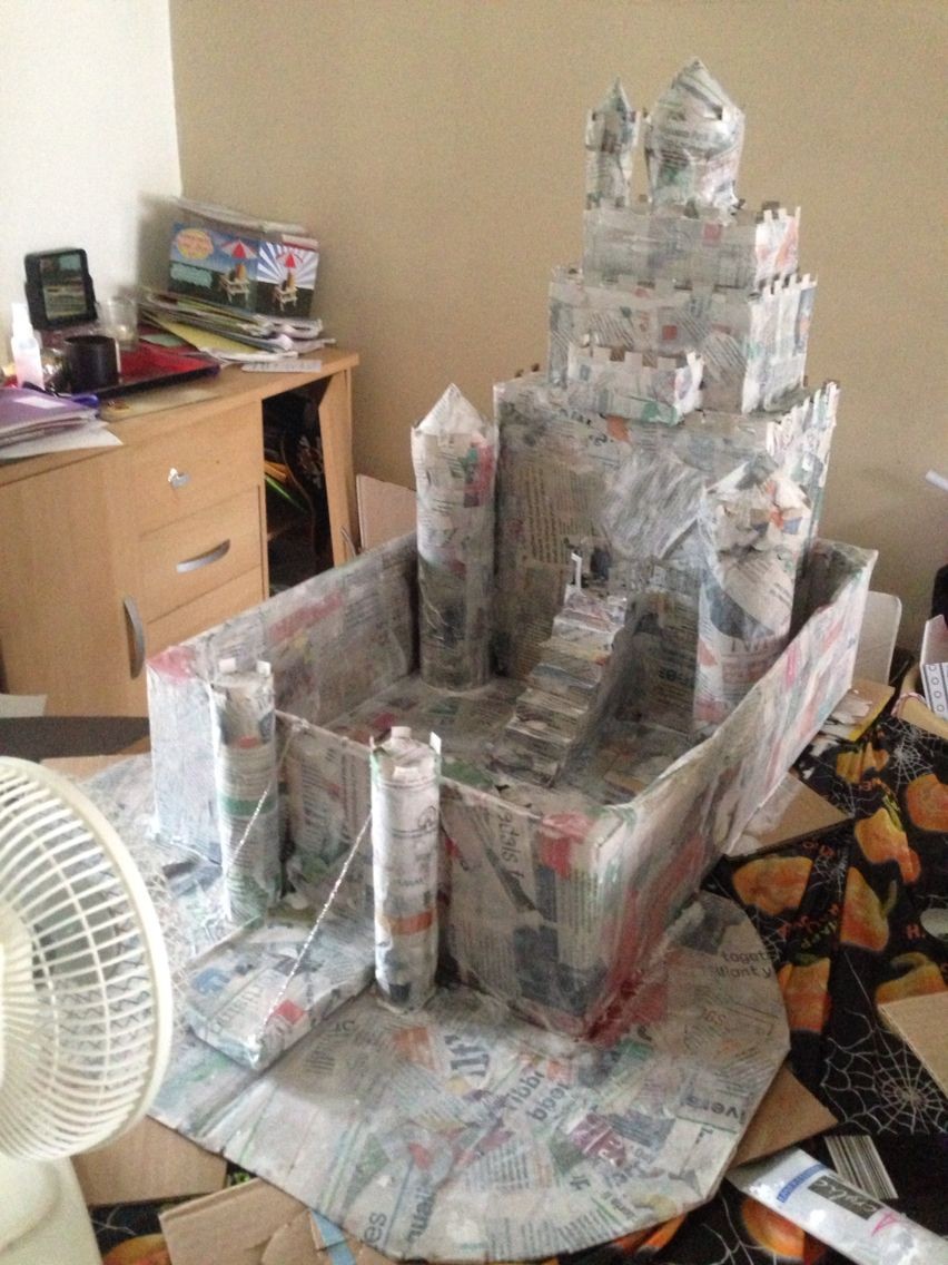 Papercraft Castle Next Paper M¢ché the Castle with Newspaper and Watered Down Pva Glue