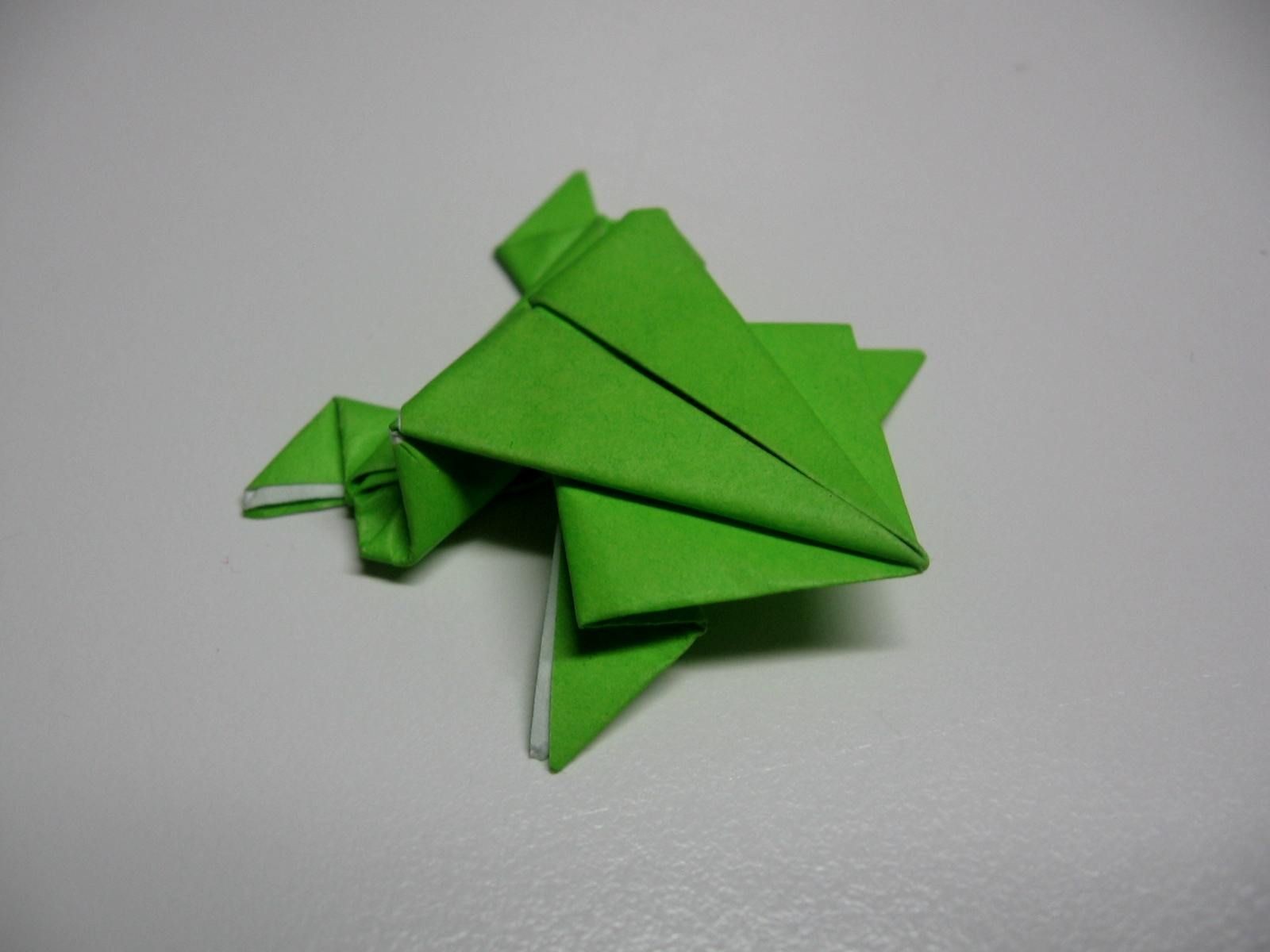 Printable Papercraft Frog