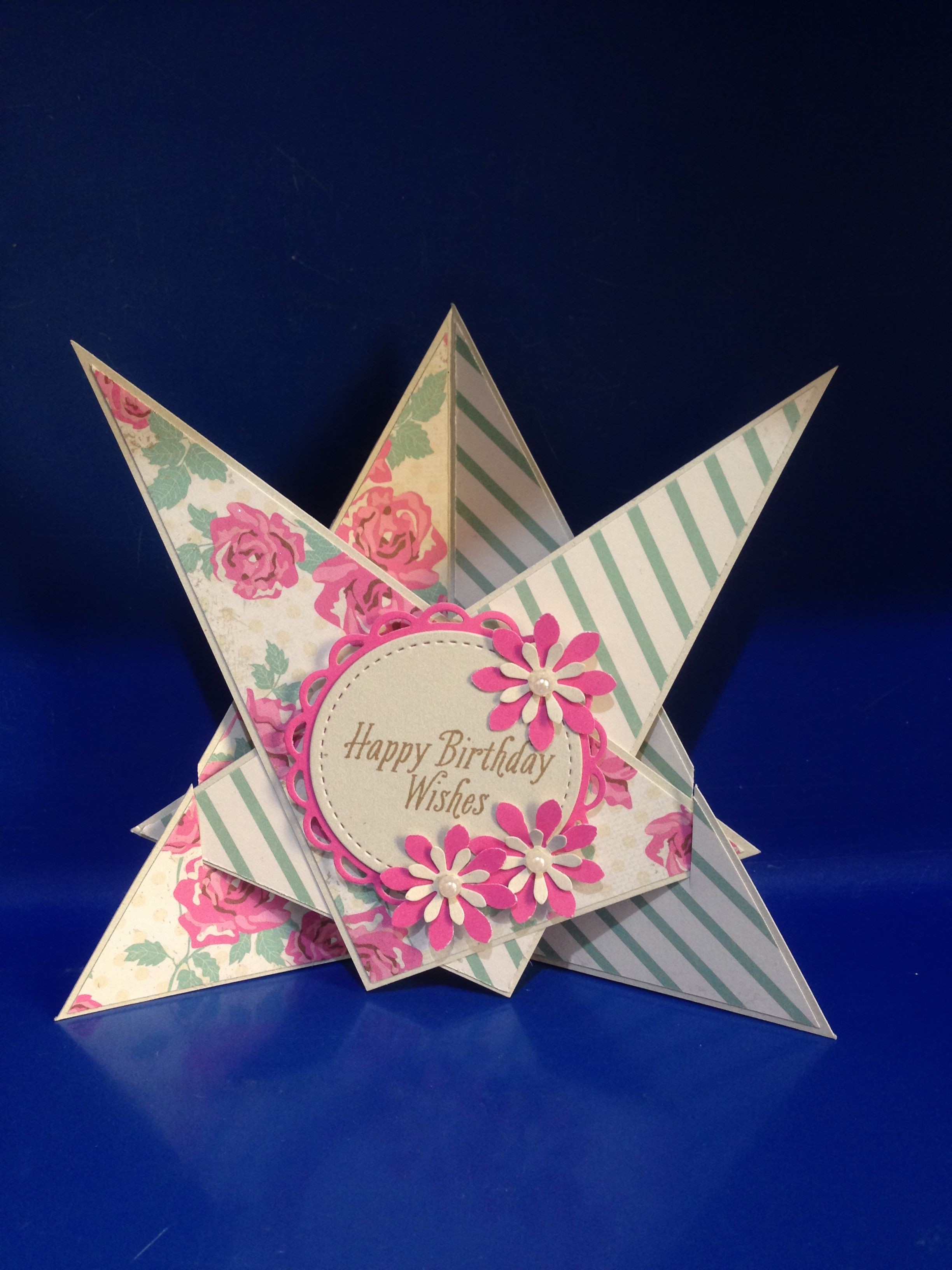 Papercraft Man Star Effect Card Apparently First Person to Make One Of these Type