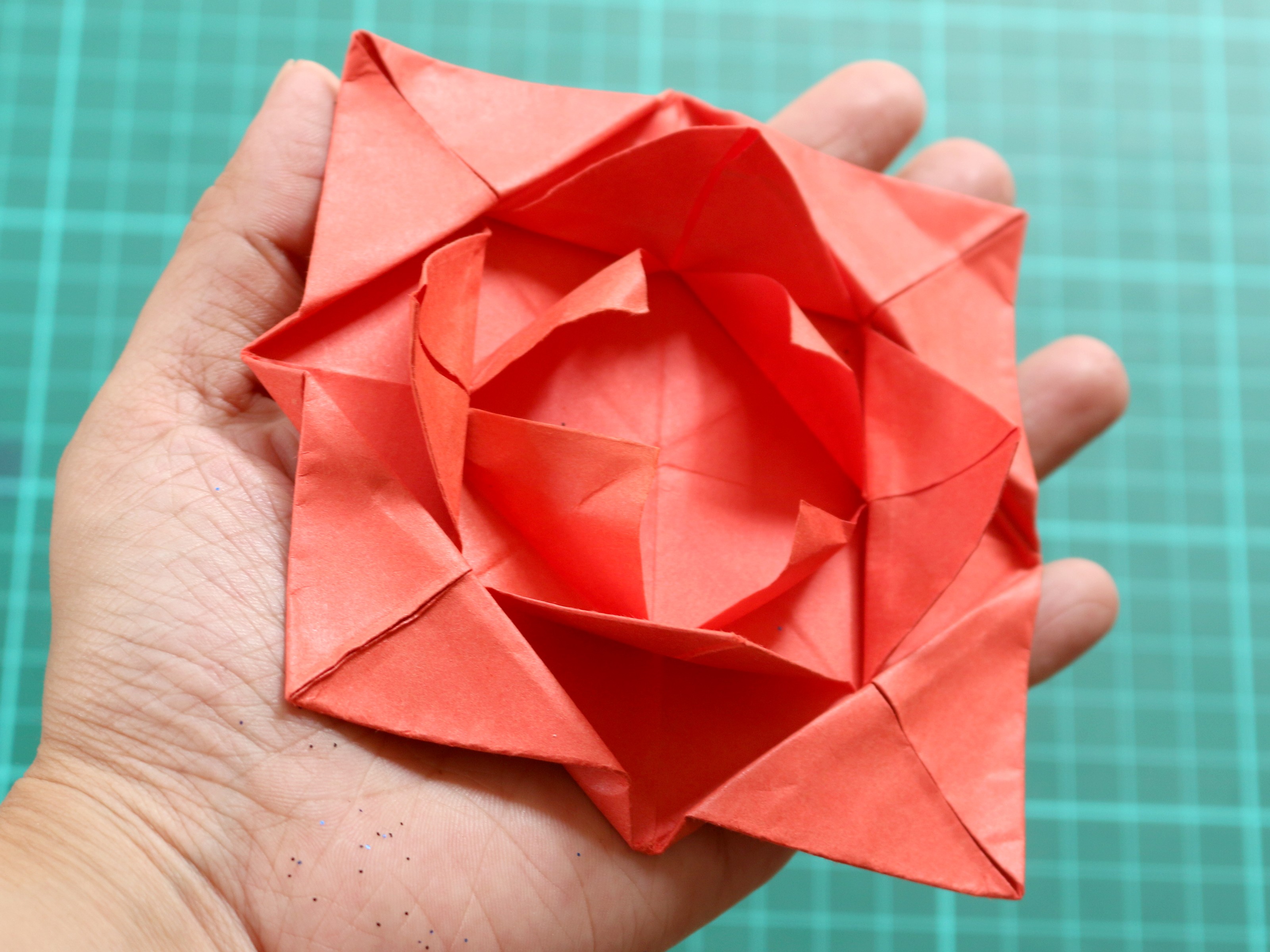 Papercraft origami Flowers How to Fold A Simple origami Flower 12 Steps with