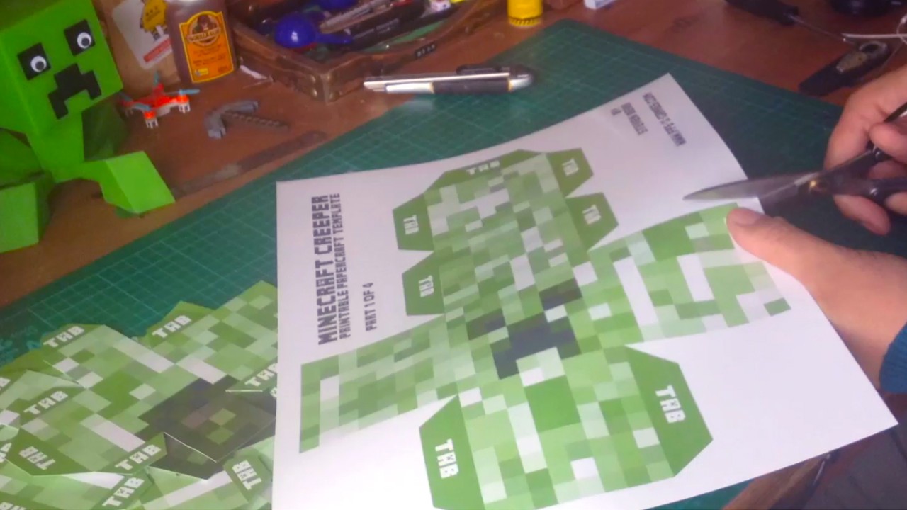 Zelda Papercraft Herstellung Einer Großen Kriechpflanze Mit Papercraft Gunook